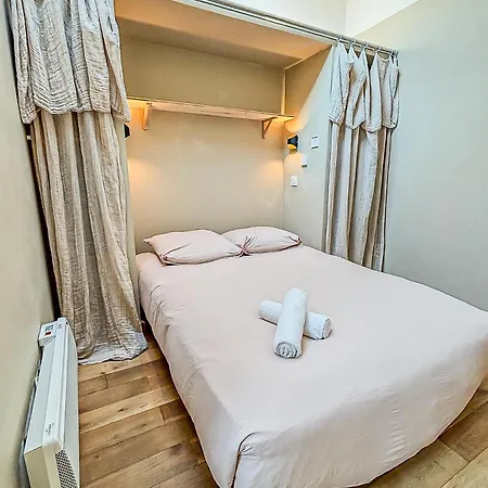 Les Saints Nico A 5 Min Port, Gare & Centre Apartment *