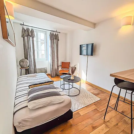 Les Saints Nico A 5 Min Port, Gare & Centre Apartment
