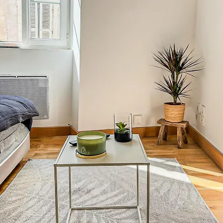 Les Saints Nico A 5 Min Port, Gare & Centre Apartment *